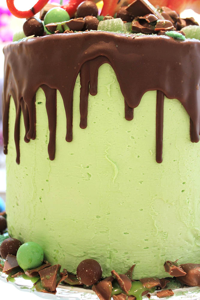Chco-Mint Surprise Layer Cake www.cherryandme.com